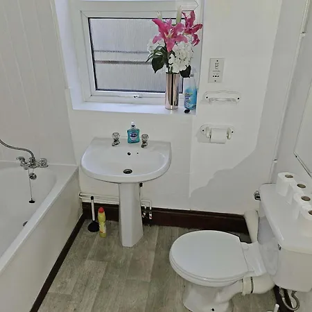 Self-contained 1br Flat With Free Parking & Wifi Feriehus Bristol